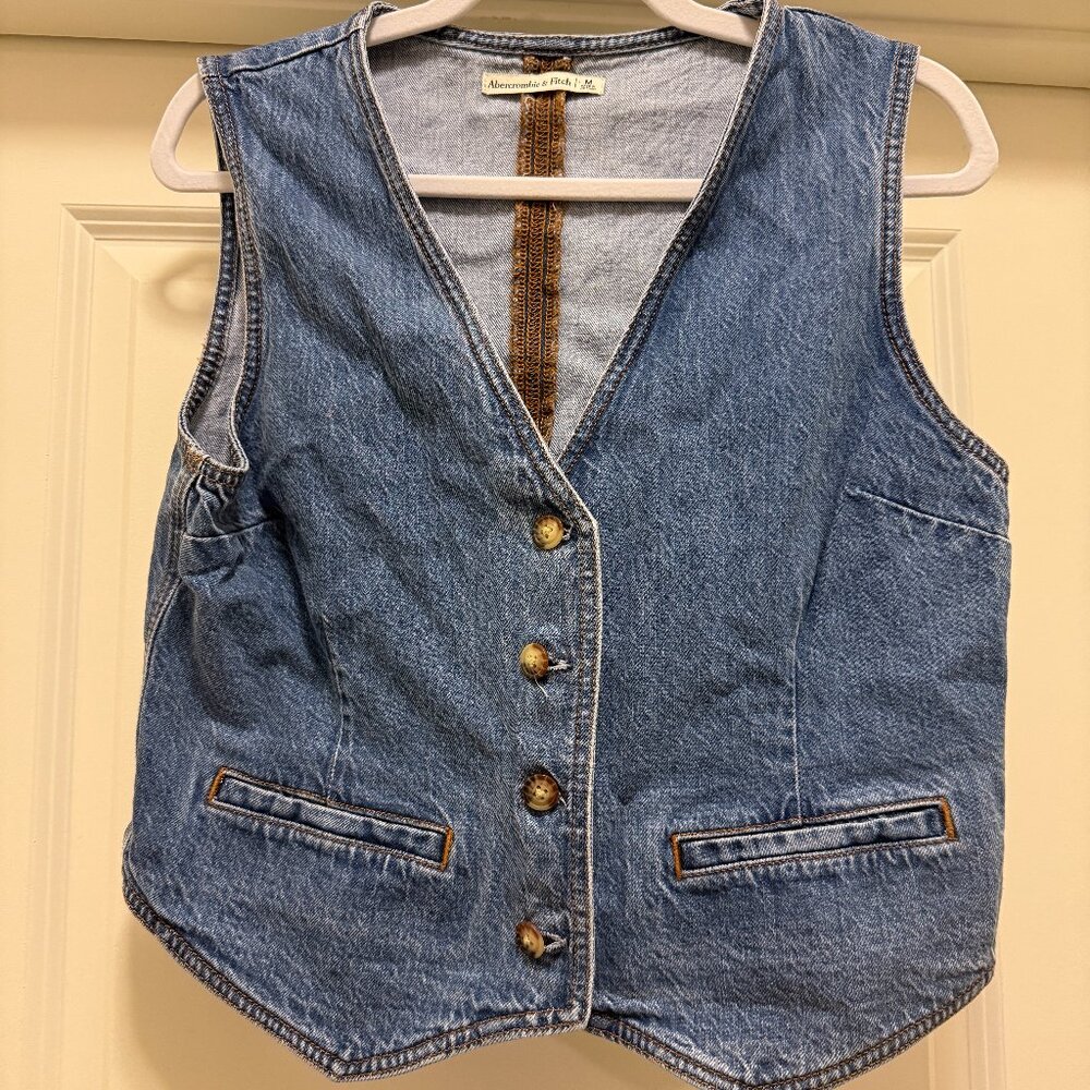 Abercrombie Womens Cropped Denim Vest NWOT